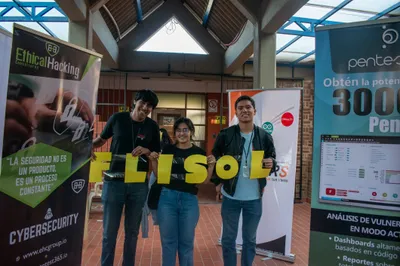 Momento del FLISoL 2025