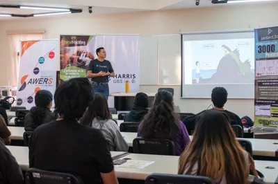 Momento del FLISoL 2025